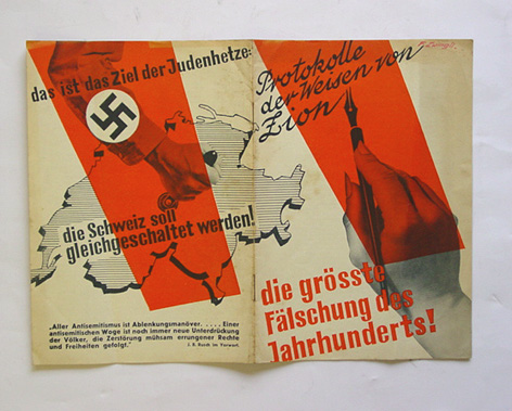Zdjęcie nazistowskiej edycji "Protokołów..." z egzemplarzem z oferty internetowej antykwariatu